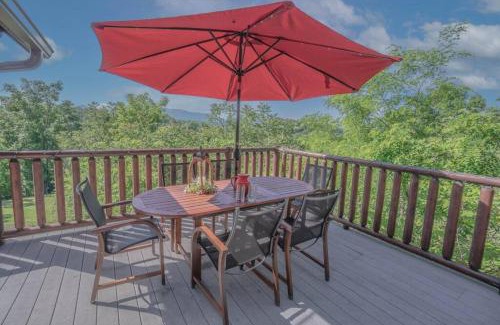 Dandridge Casa | Smoke Rise Lodge · Lake Front, Luxury Cabin, Hot Tub,