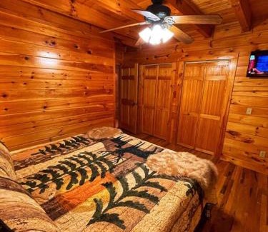 Apple Creek Acres Casa | Smokey Mountain Retreat