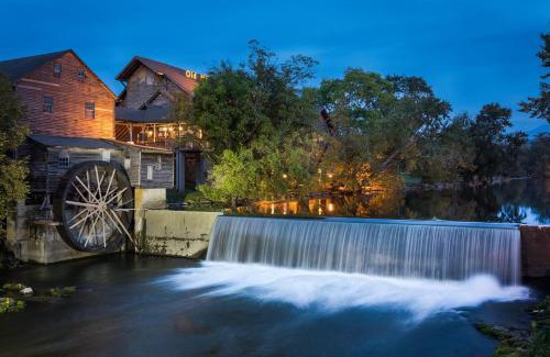 Sevierville Casa | Smokies Serenity by American Patriot Getaways