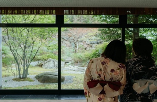 Akahodani Onsen Hotel | Smoking Breakfast included Modern spacious JapaneseWestern room Special offer 2 people / Kaga Ishikawa