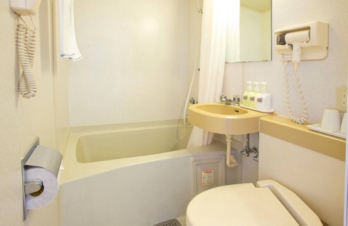 Naka Ward Hotel | Smoking double room 10 oclock out Bed width 1 / Hamamatsu Shizuoka