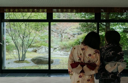 Akahodani Onsen Hotel | Smoking Room only Modern and spacious JapaneseWestern room Reasonable 2 people / Kaga Ishikawa