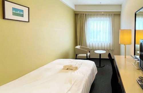 Yonago Hotel | Smoking Semidouble breakfast included Smile V / Yonago Tottori