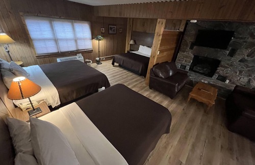 Maggie Valley Cabina | Smoky Falls Lodge