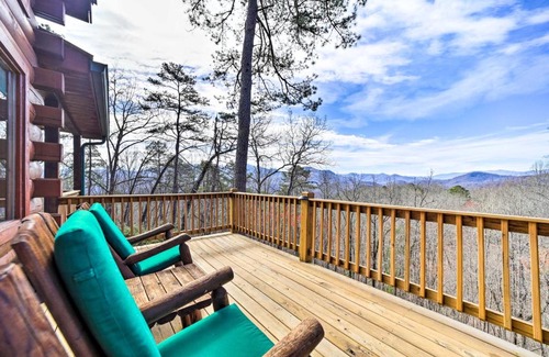 Bryson City Casa | Smoky Mountain Cabin Rental with Hot Tub and Fire Pit!