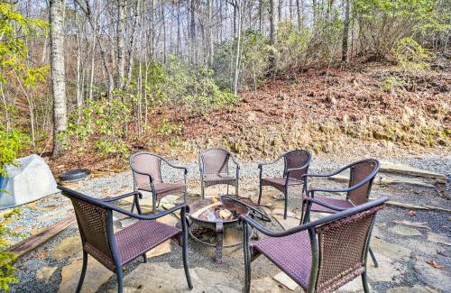 Bryson City Casa | Smoky Mountain Cabin Rental with Hot Tub and Fire Pit!