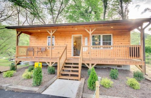 Cherokee Casa | Smoky Mountain Cabin with Hot Tub and River Views!