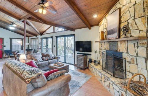 Andrews Casa | Smoky Mountain Cabin with Fire Pit and Stunning Views!