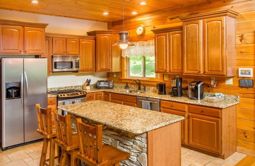 Waynesville Cabina | Casa de montaña de lujo - arroyo privado - hermosas vistas - 4BR - Wifi - Grill