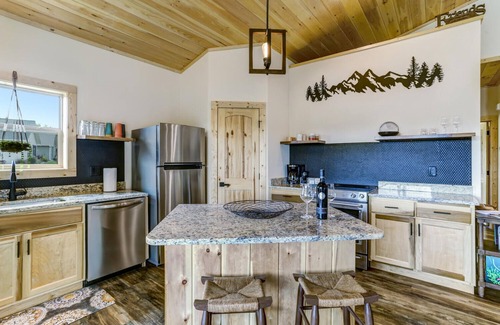 Hayesville Casa | Smoky Mountain Guesthouse: Mountain View & Walkable to Downtown Hayesville
