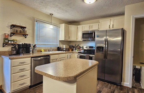 Canton Casa | Smoky Mountain Panacea- Hot tub