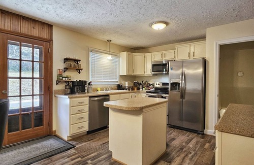 Canton Casa | Smoky Mountain Panacea- Hot tub