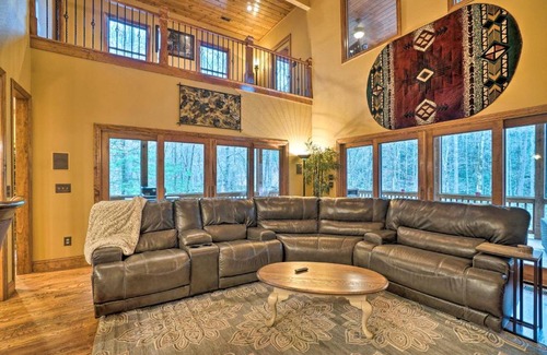 Hayesville Casa | Smoky Mountain Retreat Trail and Creek Access!