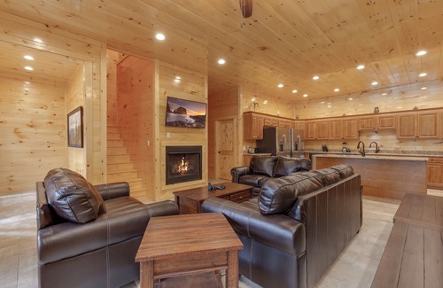 Gatlinburg Cabina | Smoky Mountain Splash