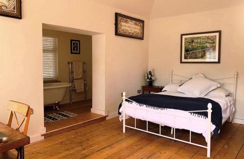 Ventnor Casa | Smugglers Lodge at Ventnor Botanic Garden