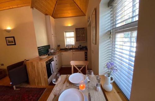 Ventnor Casa | Smugglers Lodge at Ventnor Botanic Garden