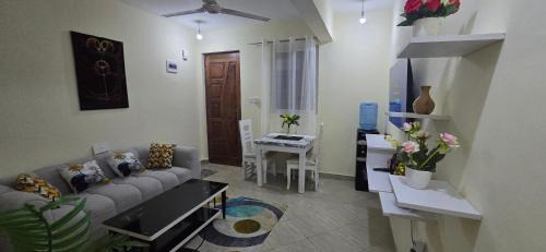 Bamburi Apartamento | SMZ SUITES 1drm BAMBURI