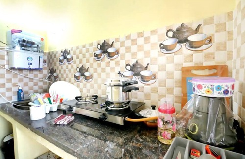 Begumpet Condominio | SN302 - Complete 2BHK with Kitchen, AC, TV, Sofa