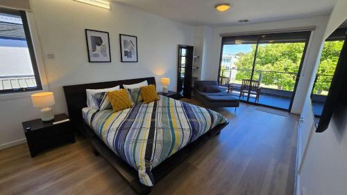 Springvale Casa | Snappy Springvale 3 Bed House