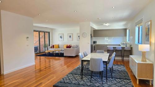 Springvale Casa | Snappy Springvale 3 Bed House