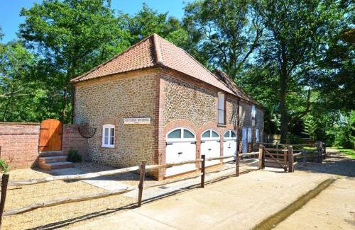 Snettisham Casa | Snettisham Water Mill