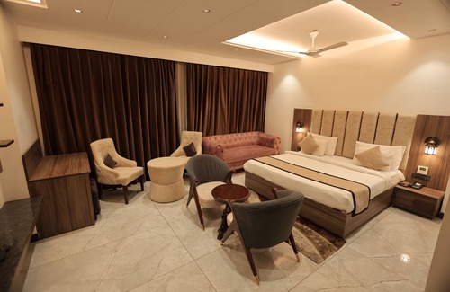 Taj Ganj Hotel | SNJ TAJ GRAND HOTEL