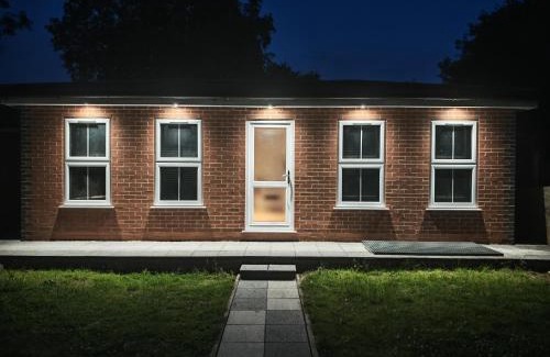 Windsor Apartamento | SnoozeDen Westmead - Windsor Castle & Legoland