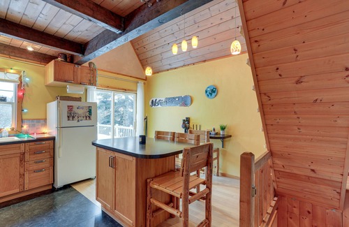 Snoqualmie Pass Cabina | Snoqualmie Pass Cabin w/ Deck: Walk to Ski Lift
