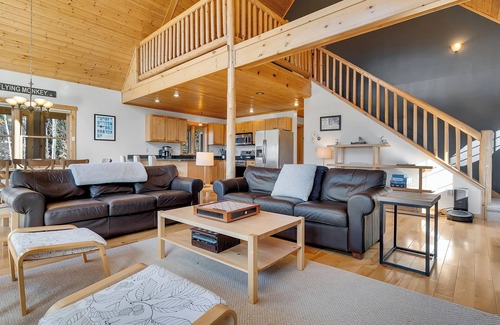 Sunday River Area Casa | Snow Cap- Chalet with Mountain Views