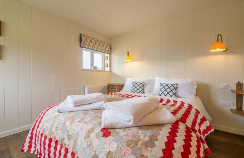 Saxmundham Casa | Snow Hall Barn