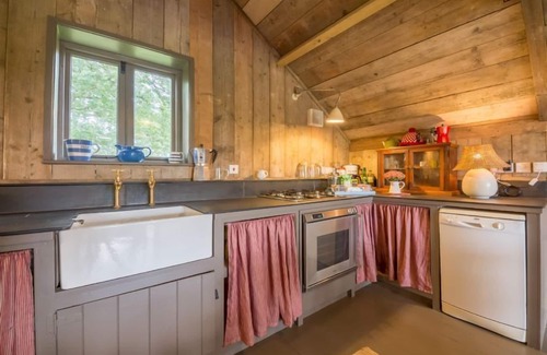 Saxmundham Casa | Un granero bellamente renovado con vistas a los terrenos en huelga y tierras de cultivo