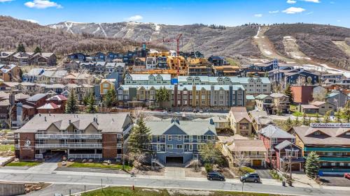 North Park City Casa | Snow King by AvantStay Close to the Slopes w Hot Tub