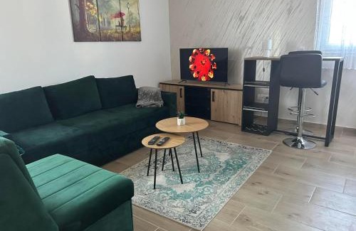 Divcibare Apartamento | Snow Lake