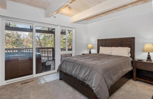 Big Bear Lake Casa | Snow Summit Thrush8 - Walk to Snow Summit Ski Resort