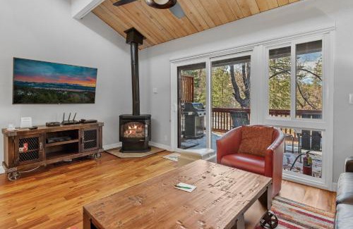 Big Bear Lake Casa | Snow Summit Thrush8 - Walk to Snow Summit Ski Resort