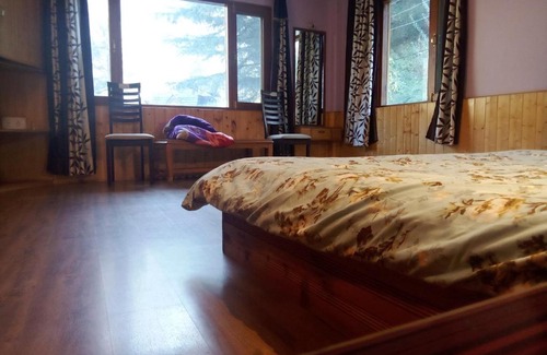 Naggar Casa | Snow view'