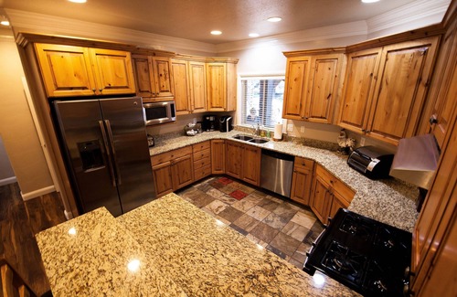 Ogden Condominio | Lakeside Village / Snowbasin Estancia de lujo. ESPECIALES / Bañera de hidromasaje / Boat-RV Parking