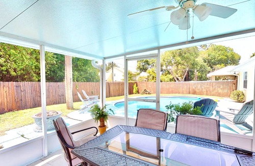 Florida Ridge Casa | Snowbird-friendly home with private pool, central AC, and WiFi - dogs welcome