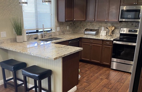 Lake Havasu City Casa | Snowbirds/Boaters/Family Retreat - 3br/2ba Minutes to Lake - With Heated Pool