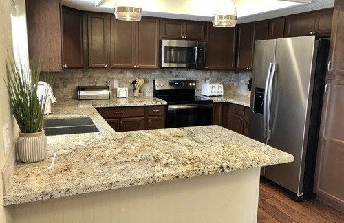 Lake Havasu City Casa | Snowbirds/Boaters/Family Retreat - 3br/2ba Minutes to Lake - With Heated Pool
