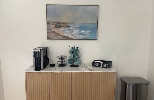 Laurel Park Condominio | Boho Beach Condo