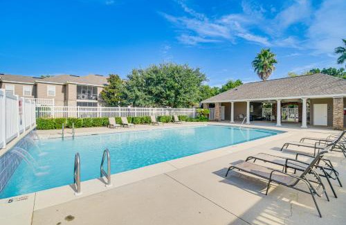 Foley Apartamento | Snowbirds Welcome Foley Condo with Pool Access