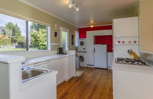 Rangataua Cabaña | Snowcano Cottage - Rangataua Holiday Home