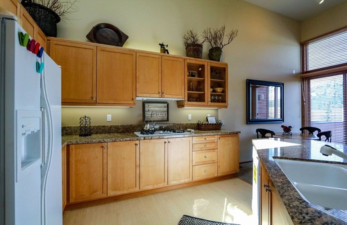 Mammoth Lakes Condominio | Snowcreek V 997 Panoramic Mountain Views, Pet-Friendly by RedAwning