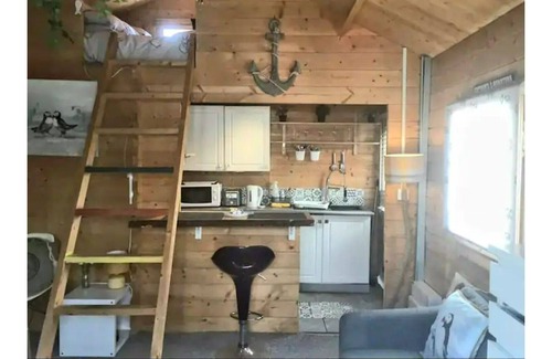 Dinas Cabina | Snowdonia Sea view Beach Cabin
