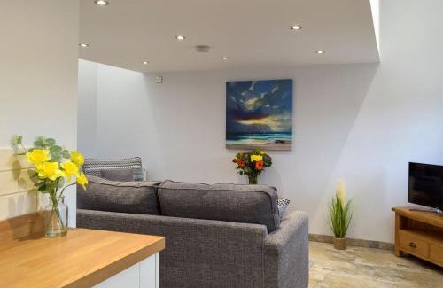 Cardigan Casa | Snowdrop Cottage - Uk12987