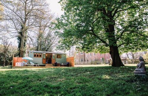 Alkborough Casa | Snowdrop Lodge