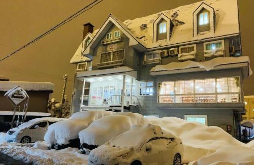 Yuzawa-machi Casa | SnowHouse Memorie Hotel-汤泽石打丸山-Ski in Ski Out