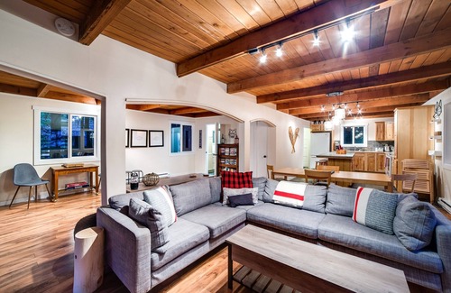 Glacier Casa | Cabaña Snowline 66: jacuzzi, Wi-Fi, 3 habitaciones, capacidad para 10 personas