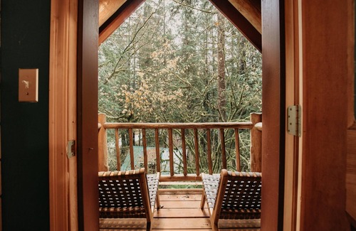 Glacier Cabina | Snowline Cabin #81 - Hot Tub - WiFi - Pets Ok